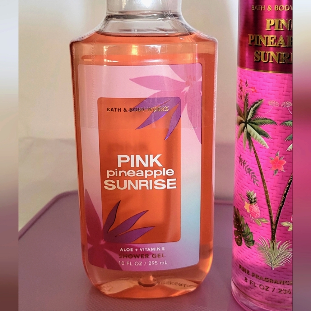 Bath & Body Pink Pineapple š Sunrise - Picture 4 of 8